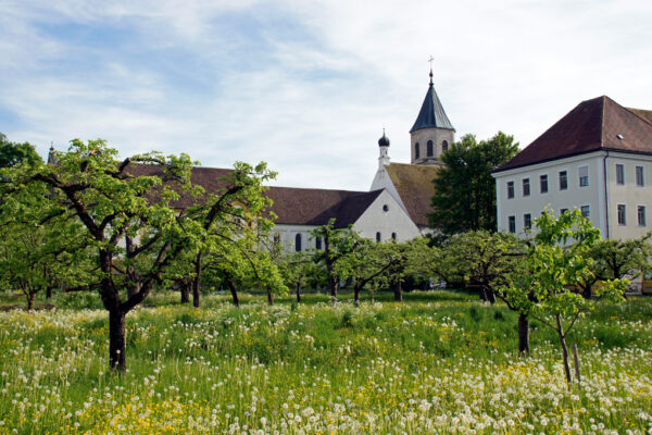 Kloster Polling mit Hospiz - Foto: Renate Dodell