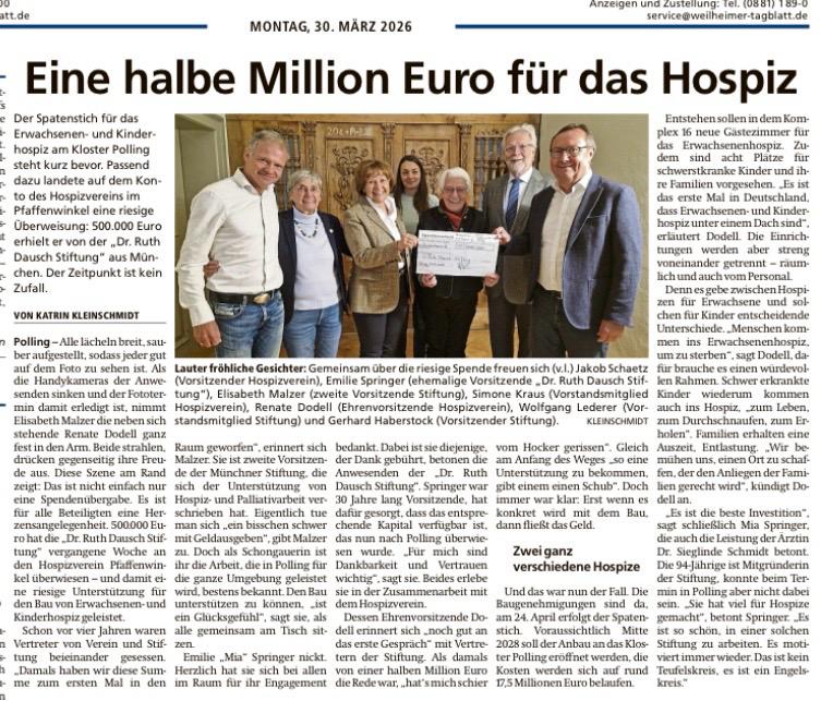 Herzliche Spendenübergabe im gemütlichen Raum, Hospiz Polling.